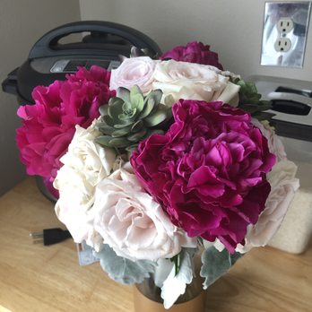 The Bloom Room - they replaced burgundy dahlias with hot pink peonies without any notice - Party Equipment Rentals Near Me - Houston, Texas The Bloom Room - they replaced burgundy dahlias with hot pink peonies without any notice - Party Equipment Rentals Near Me - Houston, Texas