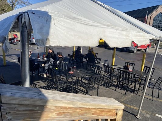 Fenton Bar and Grill by null