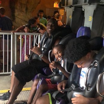 Six Flags Over Georgia - Batman ride - Amusement Parks Near Me - Austell, Georgia