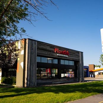 Nando's Peri-Peri - Chicken Shop Near Me - Calgary, Alberta