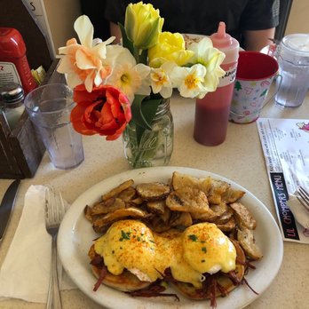 Chomper Cafe - Cafes Near Me - Hayden, Idaho Chomper Cafe - Cafes Near Me - Hayden, Idaho