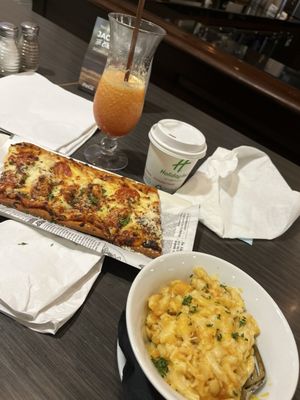 Hemingway's Restaurant & Bar Pilar by null