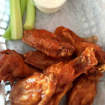 Hampton Station - Great hot wings! - Pizza Near Me - Tampa, Florida Hampton Station - Great hot wings! - Pizza Near Me - Tampa, Florida