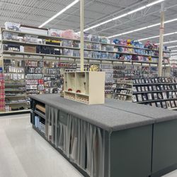 Hobby Lobby - Customer framing