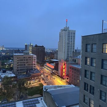 ART Bar - Hotels Near Me - St. Louis, Missouri ART Bar - Hotels Near Me - St. Louis, Missouri