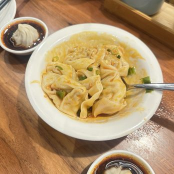 Seven Grams - Spicy Wonton With Chili Sauce 6pcs - Chinese Near Me - Tustin, California Seven Grams - Spicy Wonton With Chili Sauce 6pcs - Chinese Near Me - Tustin, California