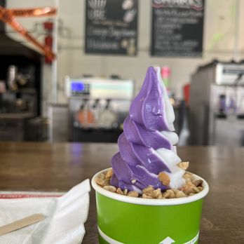 Niu Soft Serve - Hot kulolo Sundae w/ube and niu (coconut) soft serve - Desserts Near Me - Honolulu, Hawaii Niu Soft Serve - Hot kulolo Sundae w/ube and niu (coconut) soft serve - Desserts Near Me - Honolulu, Hawaii