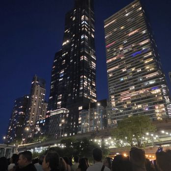Shoreline Sightseeing - Architectural Tours Near Me - Chicago, Illinois Shoreline Sightseeing - Architectural Tours Near Me - Chicago, Illinois