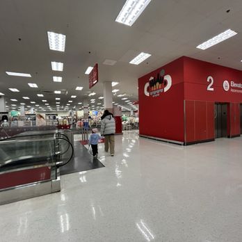 Target - Department Stores Near Me - Chicago, Illinois