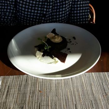 Canoe - Flourless chocolate cake- winterlicious 2017 - Canadian (New) Near Me - Toronto, Ontario