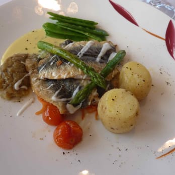 Les Bouviers Restaurant - French Near Me - Wimborne, DOR