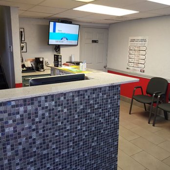 Kwik Kar Oil Change & Auto Care - Inside our lobby - Oil Change Stations Near Me - The Colony, Texas