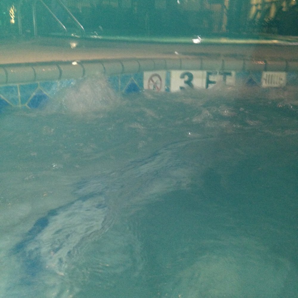 Hot tub & pool & fire pit. Hot tub & pool & fire pit.