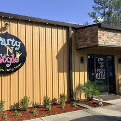 Party N Style - Entrance