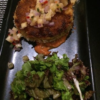 Stage Restaurant - Crab cake - New American Near Me - Honolulu, Hawaii Stage Restaurant - Crab cake - New American Near Me - Honolulu, Hawaii