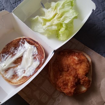 Jack in the Box - The smallest portion of chicken. Less chicken than lettuce. Don't waste your money on this scam of a chain. - Fast Food Near Me - Midland, Texas
