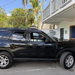 Island Hopping Rentals - Our Ford Bronco