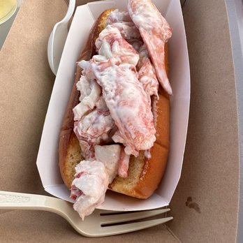 Archie's Lobster - Lobsta roll with Mayo - Seafood Near Me - Tremont, Maine Archie's Lobster - Lobsta roll with Mayo - Seafood Near Me - Tremont, Maine