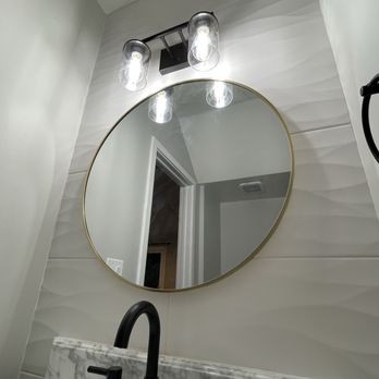 8A Builders - Upgraded half bath (tiling, paint, vanity) - General Contractors Near Me