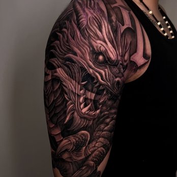 Archer Avenue Tattoo - Dragon tattoo by @obet - Tattoo Near Me - Chicago, Illinois Archer Avenue Tattoo - Dragon tattoo by @obet - Tattoo Near Me - Chicago, Illinois