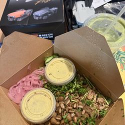 Ben's Fast Food - This was one of the vegetarian salads ordered with an add on of pickled onions & chicken. It feels so good and healthy.