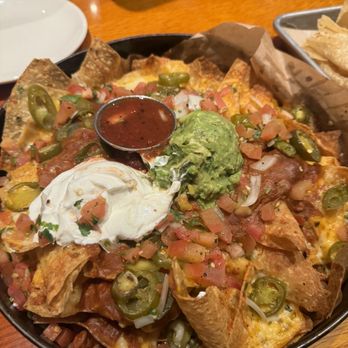 BJ's Restaurant & Brewhouse - Deep Dish Nachos - New American Near Me - Glendale, California
