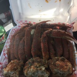 Krab Kingz - Crab legs, shrimp, sausage, corn, potatoes