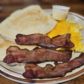 Capri Restaurant - Meridian - American Near Me - Meridian, Idaho