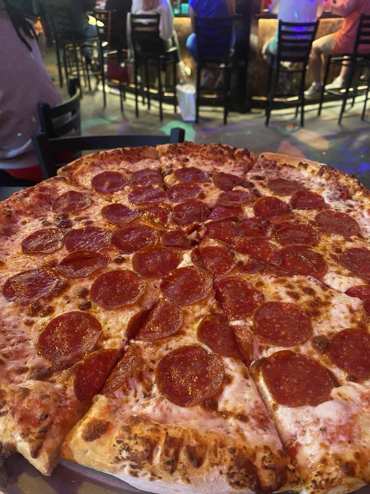 FUNKYS PIZZA AND DAIQUIRI BAR Updated August 2024 20 Photos & 32