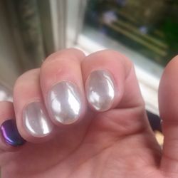Glamourous Nails - Shellac chipping off only 2 days after being done. The staff said that this is fine and there is nothing wrong with them.