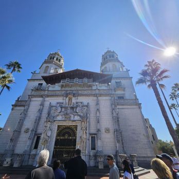 Hearst Castle - Tours Near Me - San Simeon, California
