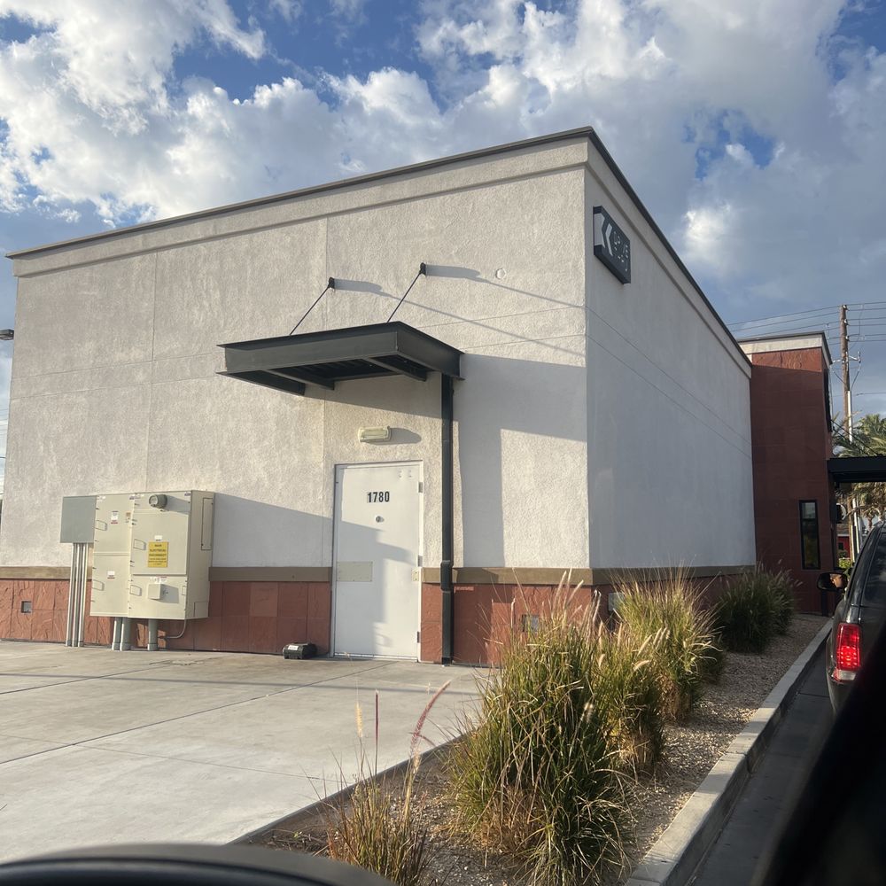 Starbucks - Drive thru - Coffee & Tea Near Me - North Las Vegas, Nevada Starbucks - Drive thru - Coffee & Tea Near Me - North Las Vegas, Nevada