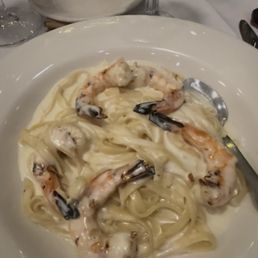 Fettuccine Alfredo - "The Classic" with shrimp Fettuccine Alfredo - "The Classic" with shrimp