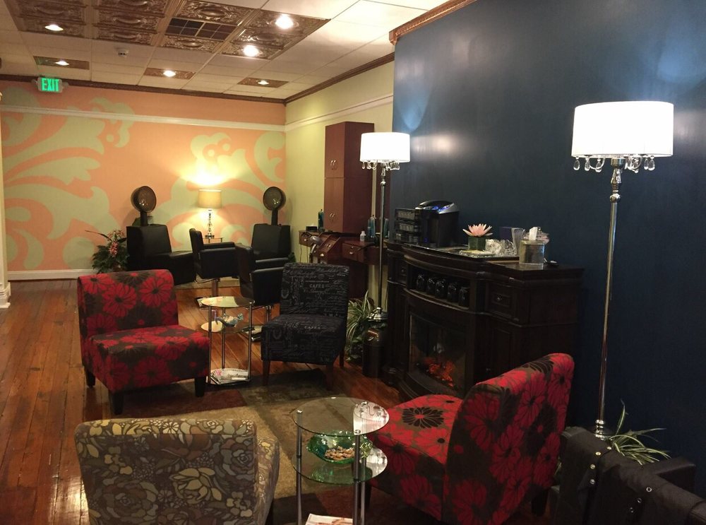 ME TIME SPALON Updated July 2024 139 E High St, Pottstown