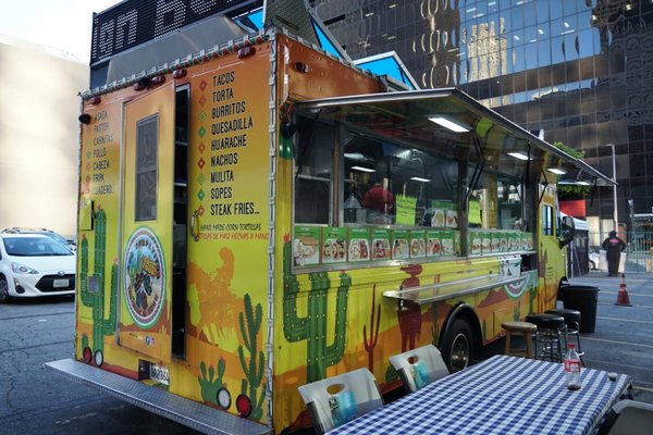 Los Compayitos Food by null