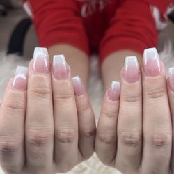 Chic Nails