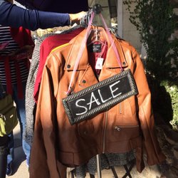 Diana's Boutique - Sale rack - Rockin'!