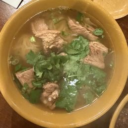 23. Pork Chopped Rice Noodles Soup 排骨米粉 23. Pork Chopped Rice Noodles Soup 排骨米粉