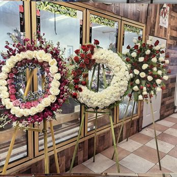 Papadopoulos Flowers - Florists Near Me - Sacramento, California Papadopoulos Flowers - Florists Near Me - Sacramento, California
