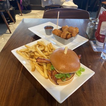 Rel'Lish Burger Lounge - Broilermaker BBQ burger with bacon. Doesn't look like a BBQ burger, but apparently that's what it is. - Lounges Near Me - SeaTac, Washington Rel'Lish Burger Lounge - Broilermaker BBQ burger with bacon. Doesn't look like a BBQ burger, but apparently that's what it is. - Lounges Near Me - SeaTac, Washington