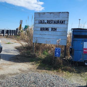 Locklear's on Little Oak - Signage to Lolo's - Seafood Near Me - Charleston, South Carolina