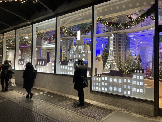 Printemps New York by null