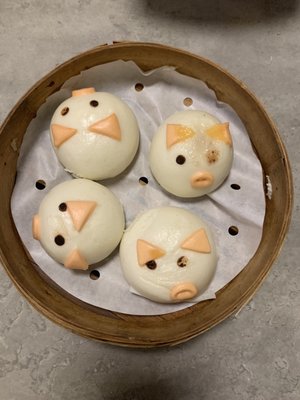 Steamy Piggy by null