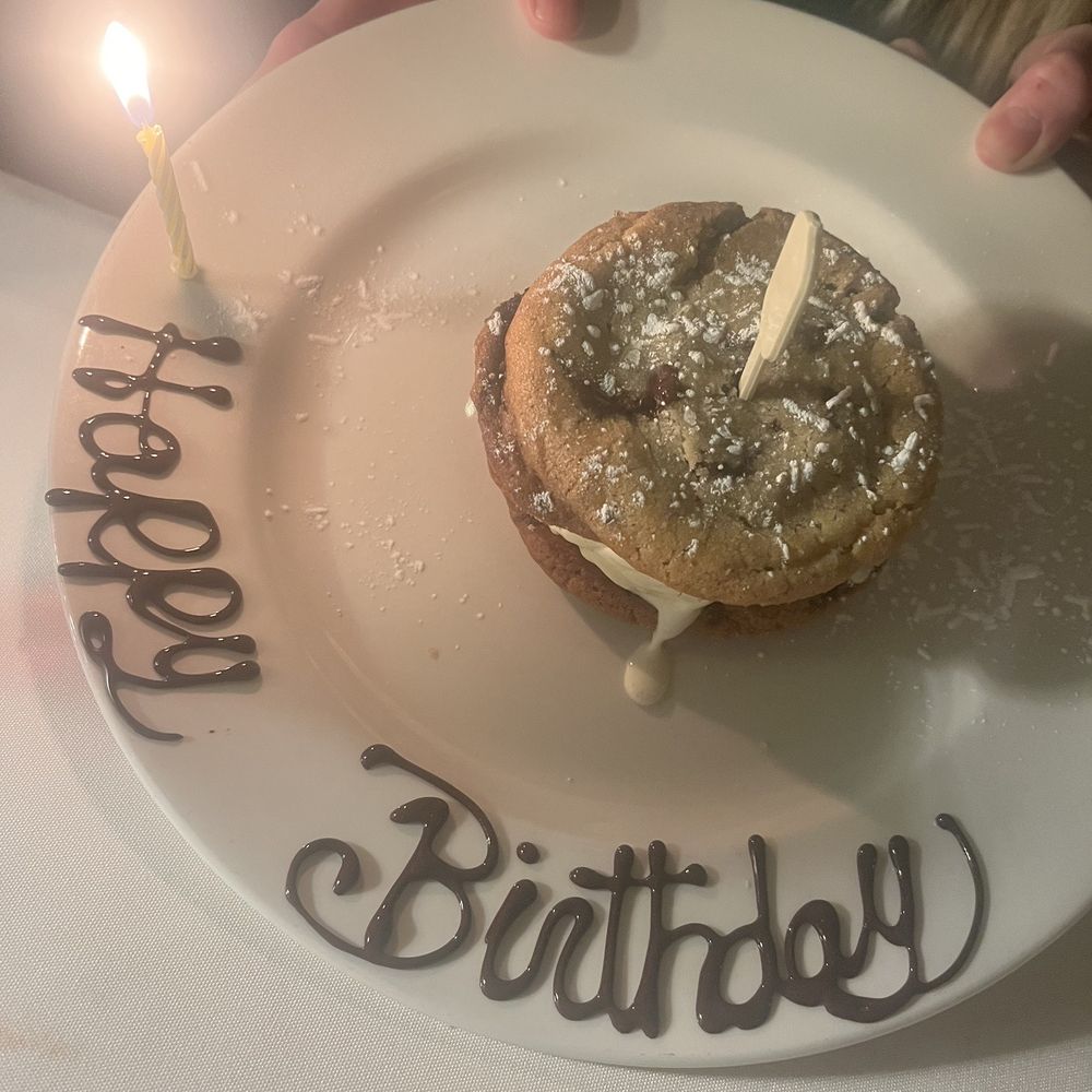 801 Chophouse - Cookie sandwich - Steakhouses Near Me - Clayton, Missouri