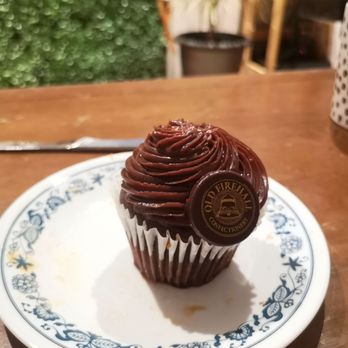 Old Firehall Confectionery - Vegan chocolate cupcake - Chocolatiers & Shops Near Me - Unionville, Ontario Old Firehall Confectionery - Vegan chocolate cupcake - Chocolatiers & Shops Near Me - Unionville, Ontario