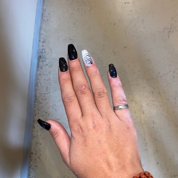 Magic Nails - Nail Salons Near Me - Aurora, Colorado
