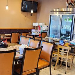 Man Chan Cuisine - Inside