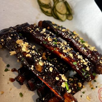 Bobby - Excellent food on the rooftop. These ribs are a perfect shareable. - Hotels Near Me - Nashville, Tennessee Bobby - Excellent food on the rooftop. These ribs are a perfect shareable. - Hotels Near Me - Nashville, Tennessee