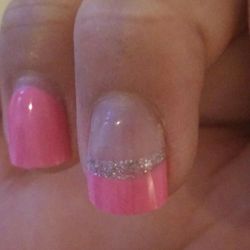 Grandview Nails - Crack down the middle, and 3/5 fingers on each hand were cracked or the nail was coming away from the bio gel.