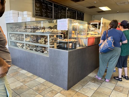 The Hot Bagel Shop by null